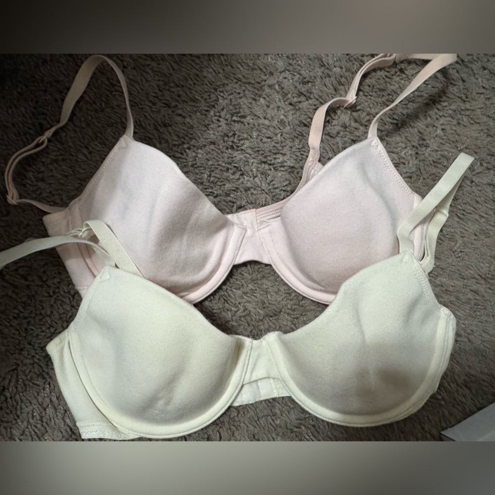 Victoria's Secret Cream and Light Pink Bra Duo